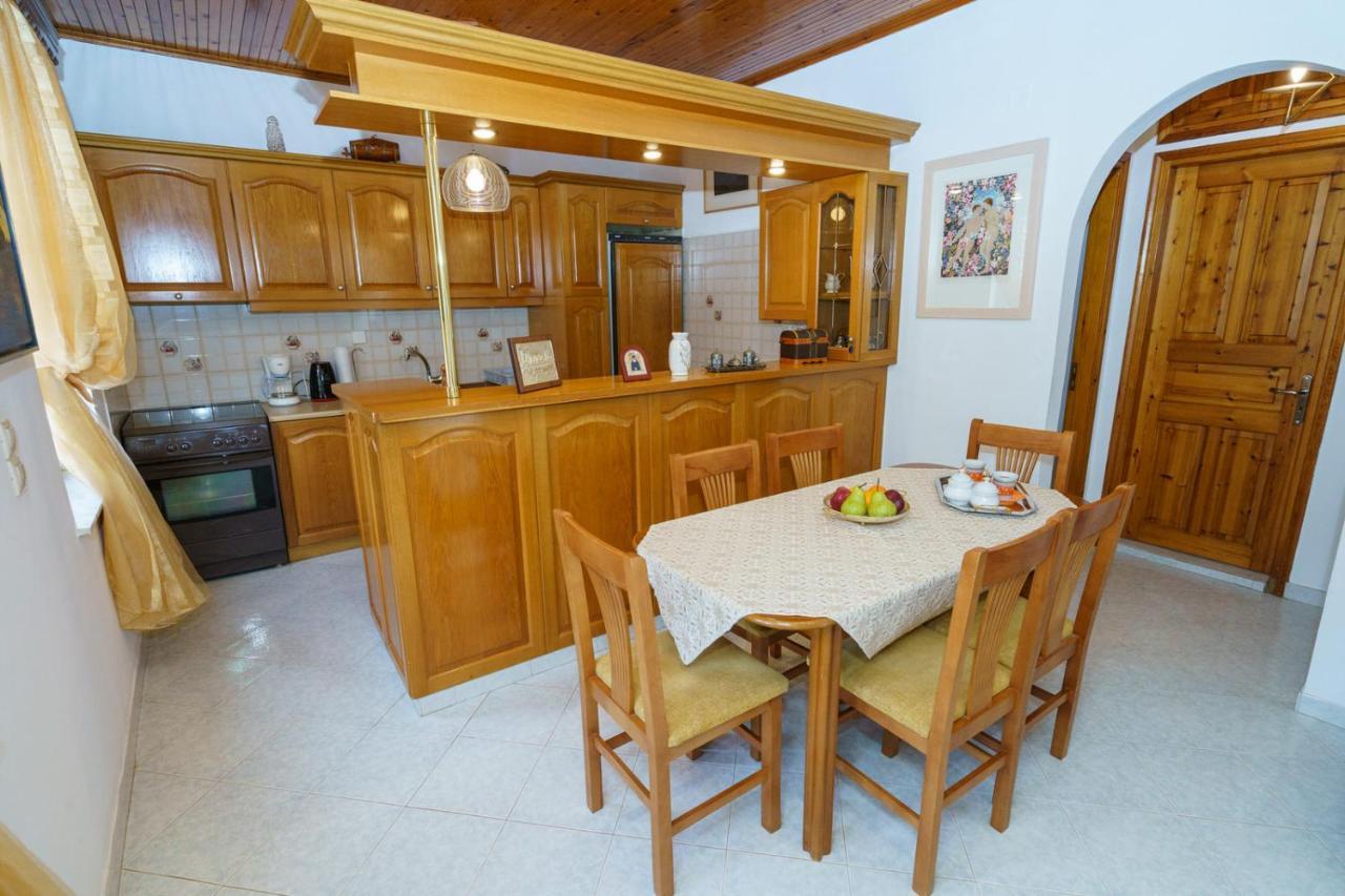 Hydra'S Harbor Hideaways - Cozy Coastal Getaways Appartamento Esterno foto