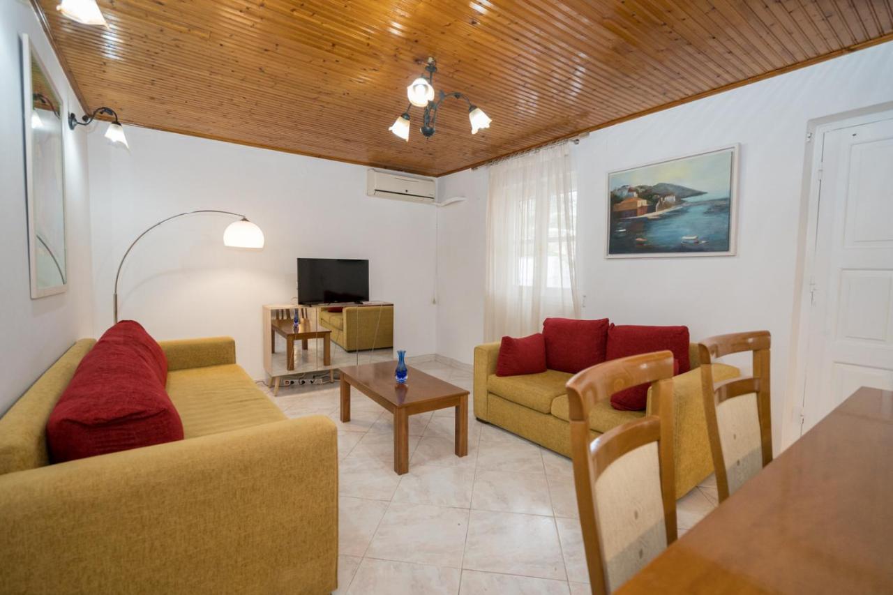 Hydra'S Harbor Hideaways - Cozy Coastal Getaways Appartamento Esterno foto